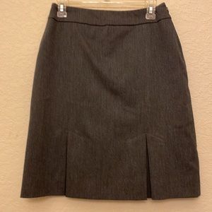 H W Skirt